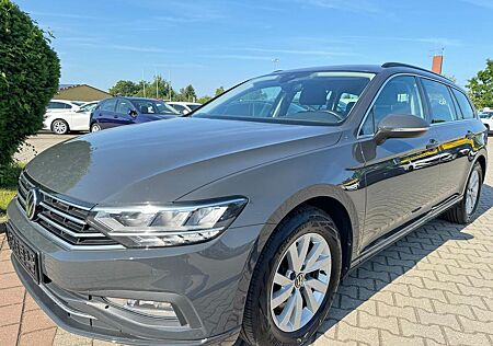 VW Passat Variant Volkswagen Passat Var 2.0 Business Navi Kamera PDC Alu
