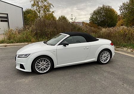 Audi TT Roadster 2.0 TFSI S tronic quattro