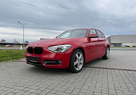 BMW 118i Sport Line 4-Türer Navi Xenon PDC