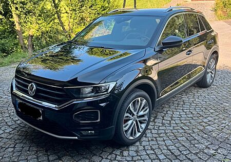 VW T-Roc Volkswagen 2.0 TSI DSG 4MOTION Sport (Navi, Kamera)