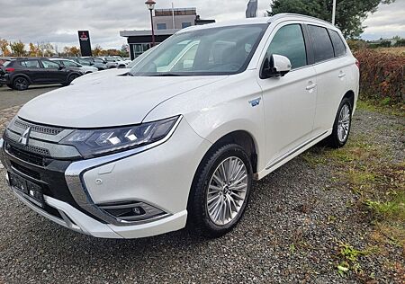 Mitsubishi Plug in Hybrid Outlander Outlander 2.4 PHEV Plug-in Hybrid Plus Spirit 4