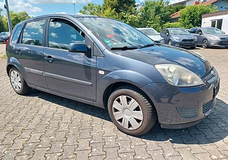 Ford Fiesta 1,4 16V AHK aus 1 Hand