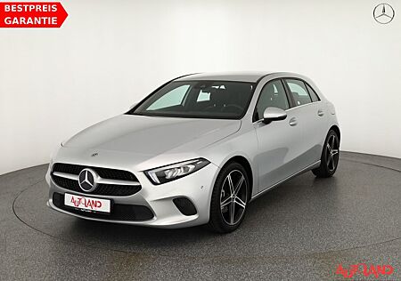Mercedes-Benz A 180 A180 LED Virtual Cockpit Navi Sitzheizung PDC