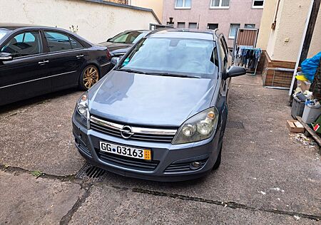 Opel Astra Caravan 1.6 Twinport 77kW -