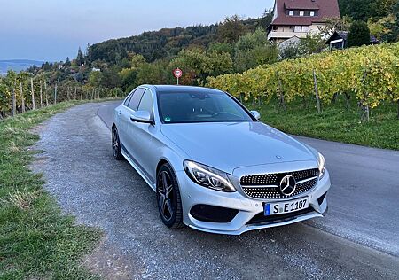Mercedes-Benz C 400 4MATIC AMG Line Autom. AMG Line