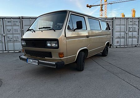 VW T3 Caravelle Volkswagen frisch restauriert Familien Stuck