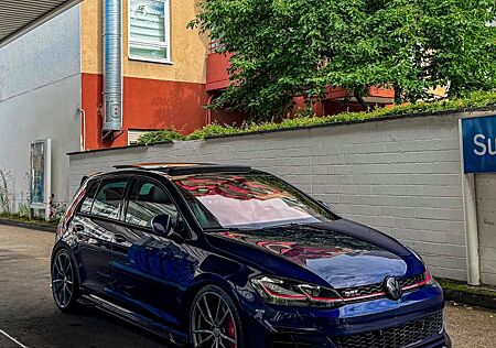 VW Golf Volkswagen GTI 7 Facelift Performance 8Fach APR DCC
