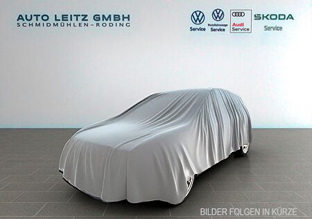 VW T-Roc Volkswagen 1.5 TSI DSG R-Line AHK ACC RFK VC Navi APP