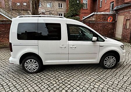VW Caddy Volkswagen 5Sitze Highline Voll 4motion LED Alcantara