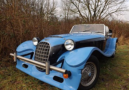 Andere Ein echter Panther in Bugatti-blau! Geil, oder?