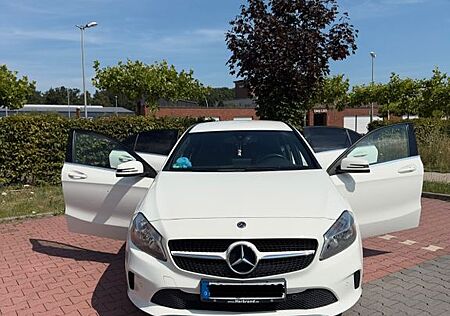 Mercedes-Benz A 180 Mercedes Style | Automatik | 47.800 km
