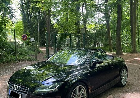 Audi TT Roadster 2.0 TDI quattro -
