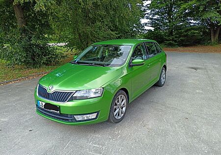 Skoda Rapid 1.4 TDI DSG Ambition Spaceback 8x bereift