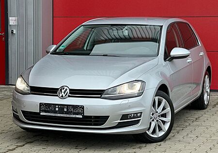 VW Golf Volkswagen VII Lim. Highline Bi-Xenon Leder 1Hand AHK