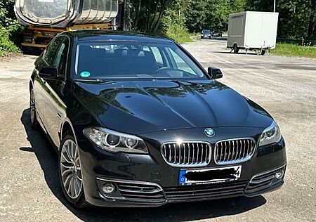BMW 530d xDrive A Luxury Line Luxury Line