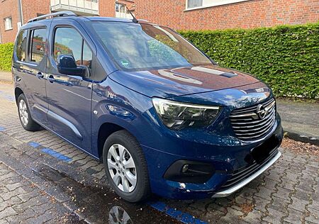 Opel Combo 1.2 T Innovation Pano Navi 360 15 tkm