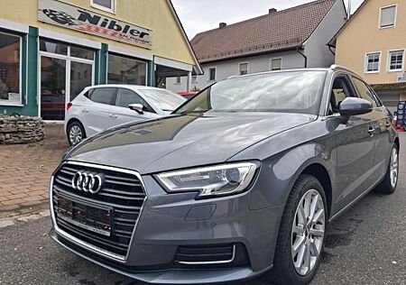 Audi A3 30 TDI design Sportback NAVI+TEILLEDER+XENON