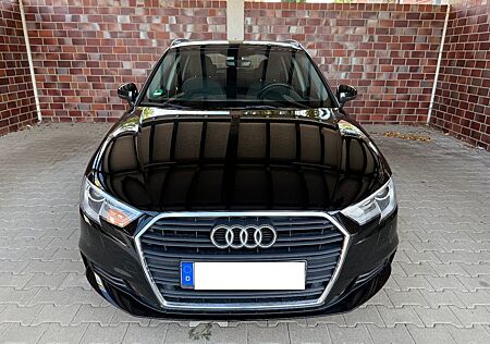 Audi A3 1.4 TFSI Sportback/Navi/MFL/Einparkhilfe