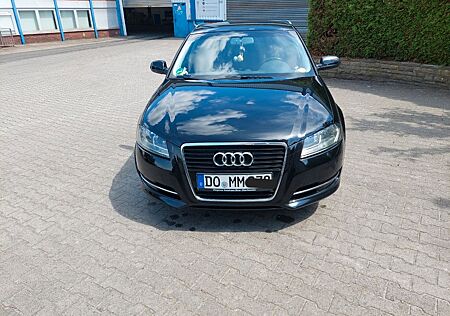 Audi A3 1.6 Attraction Sportback Attraction