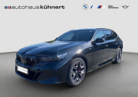 BMW i5 xDrive 40 Touring Elektro UPE: 94.050 EUR ///