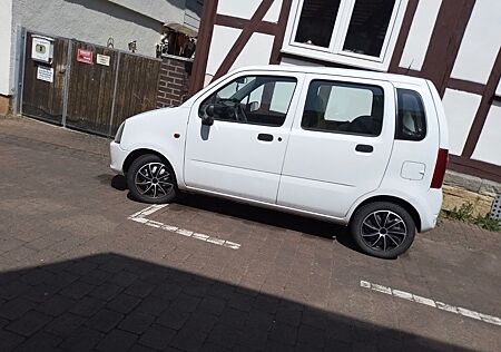 Opel Agila 1.0