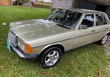 Mercedes-Benz 200 gebraucht kaufen Mercedes-Benz 200 W 123