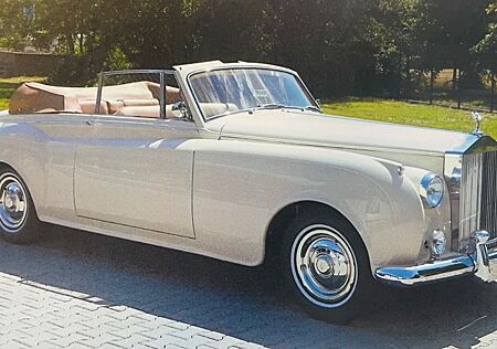 Rolls-Royce Silver Spirit Silver Cloud II James Young ALU Karosse