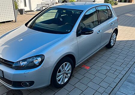 VW Golf Volkswagen 1.2 TSI Style *NAVI*ALU*PDC*MFL*SHZ*