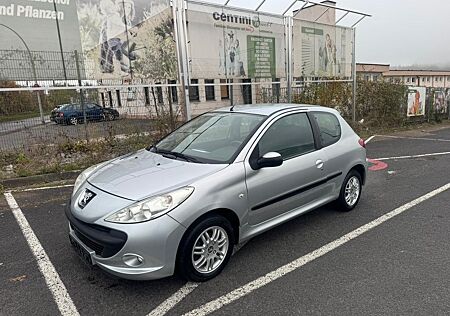 Peugeot 206 + Basis. TÜV NEU