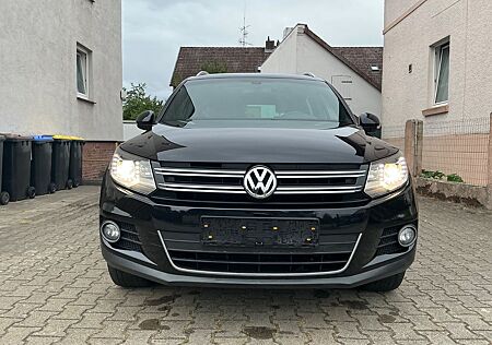 VW Tiguan Volkswagen 2.0 TDI AUTOM 4M*PANO*NAVI*LED*AHK*KAMERA
