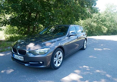 BMW 320d Touring Sport Line, Aut., Navi, AHK