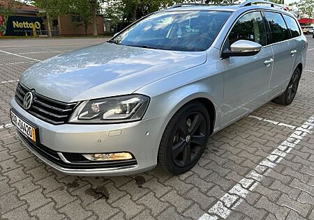VW Passat Variant Volkswagen V6 4MOTION Highline Keyless Voll