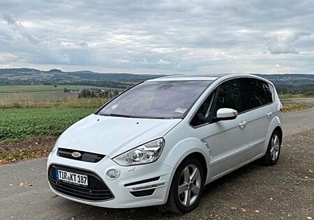 Ford S-Max 2,2 TDCi Titanium S 200PS / Tausch Möglich