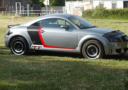 Audi TT Coupe 1.8T 120 kW -