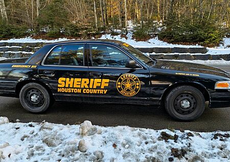 Ford Crown Victoria P7B Police Interceptor