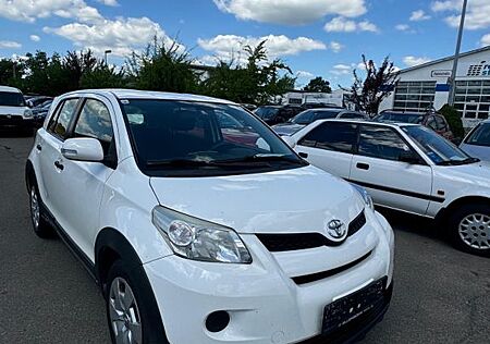 Toyota Urban Cruiser Life 4x4