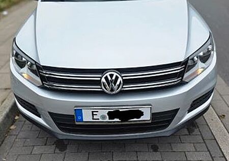 VW Tiguan Volkswagen 2.0 TDI 4MOTION Exclusive Exclusive