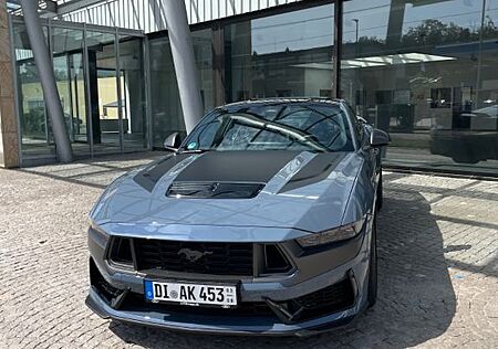 Ford Mustang 5.0 Ti-VCT V8 Dark Horse Dark Horse