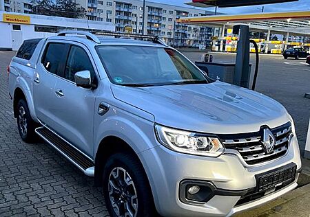 Renault Alaskan