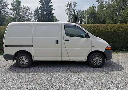 Toyota Hiace Camperausbau