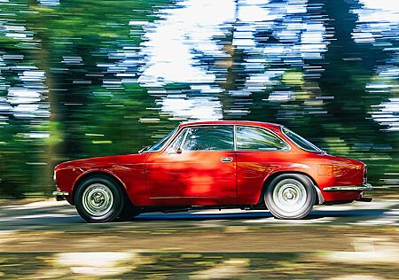 Alfa Romeo GT 1300 JUNIOR