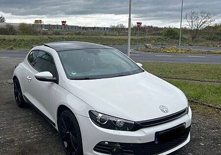 VW Scirocco Volkswagen 2.0 TSI DSG - wenig Kilometer!