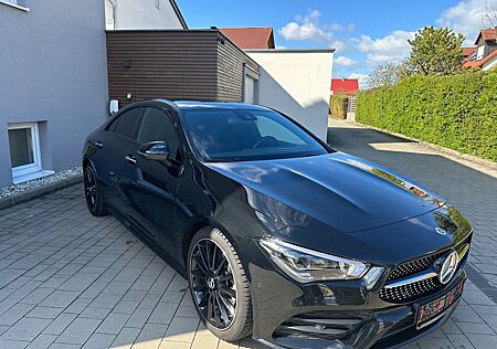 Mercedes-Benz CLA 250 4MATIC DCT -