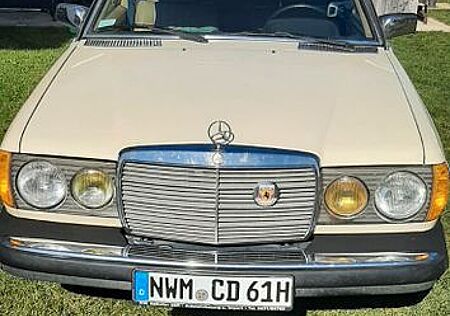 Mercedes-Benz CE 300 gebraucht kaufen Mercedes-Benz CE 300 300cd HU neu