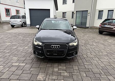Audi A1 1.6 TDI Sline Xenon Neu Serv und Zahnriemen