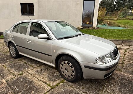 Skoda Octavia 1.6 Classic Classic