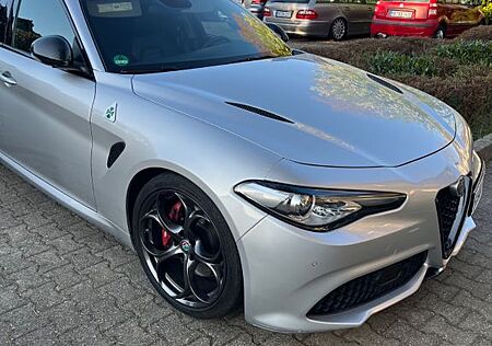 Alfa Romeo Giulia 2.0 Turbo 16V 206 kW AT8-Q2 Veloce Veloce