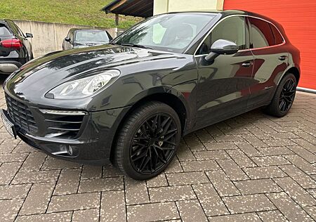 Porsche Macan S 20Zoll Alu Pano LED