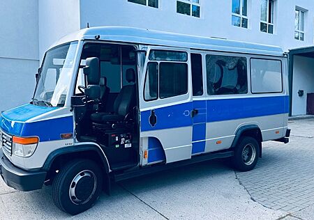 Mercedes-Benz Vario 813 D Klima, Standh.,AHK 72300 Km Euro4