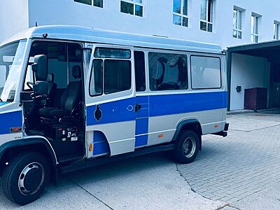 Mercedes-Benz Vario 813 D Klima, Standh.,AHK 72300 Km Euro4